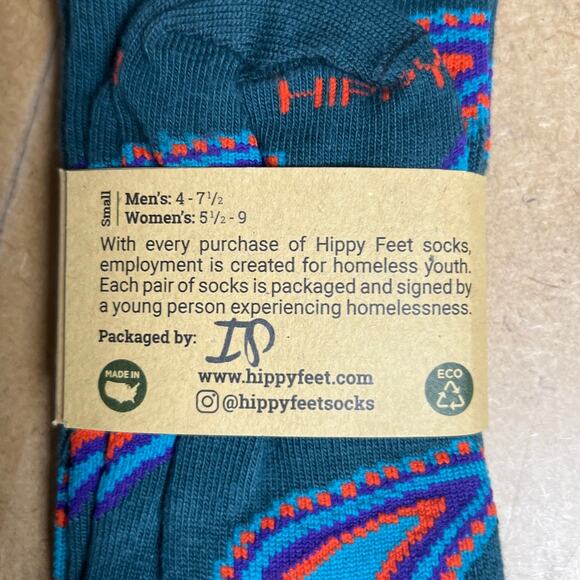 NWT Hippy Feet Paisley Blue Print Unisex Socks Men 4-7.5 Women 5.5-9 - Picture 5 of 5